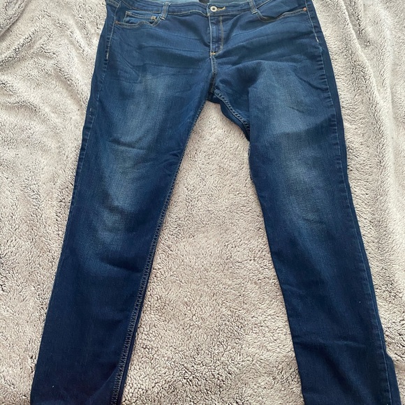 Super Skinny Dark Jeans - Picture 6 of 7